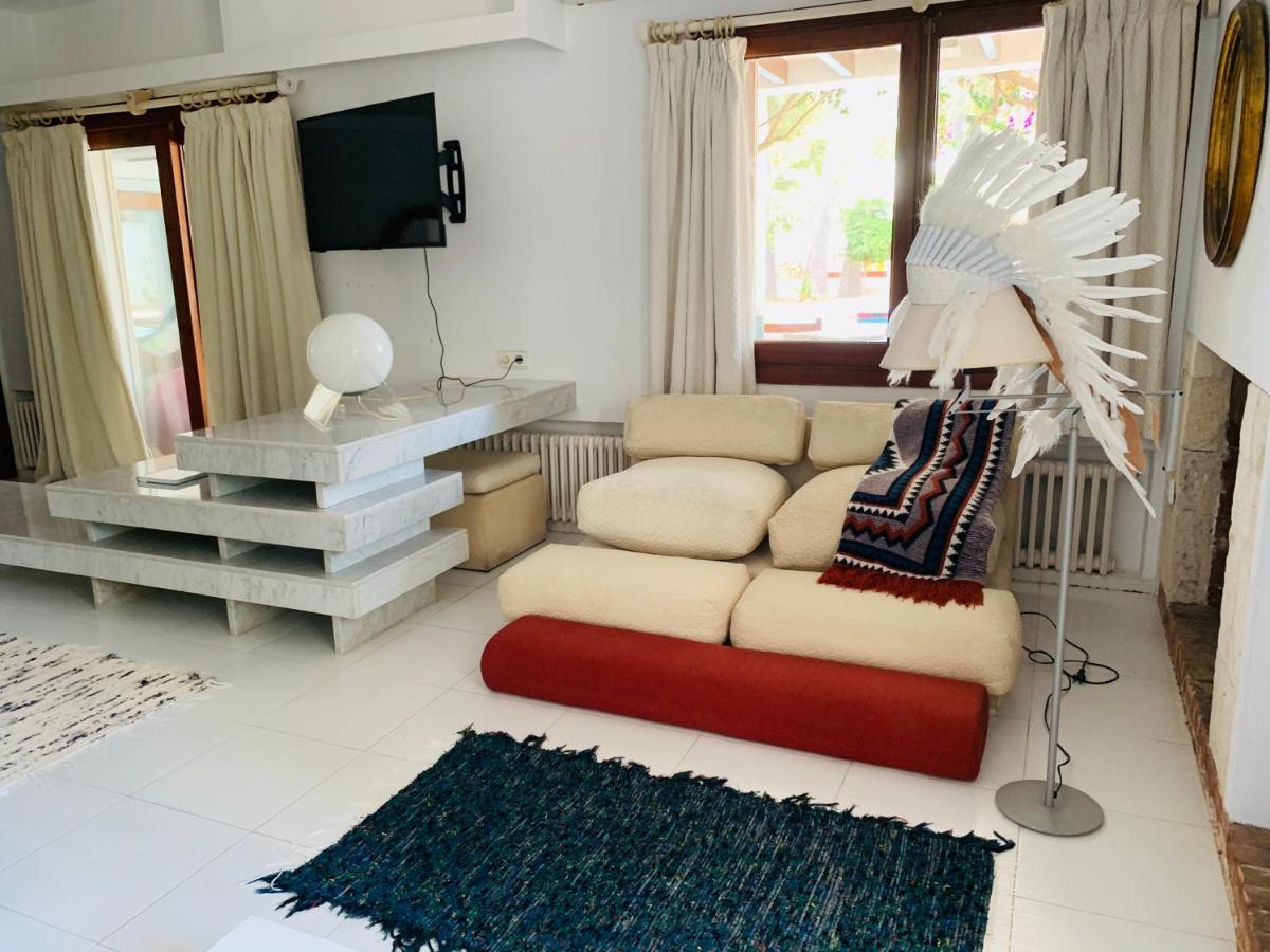 Ibiza Paradise Bed & Breakfast Santa Eularia des Riu Exterior photo